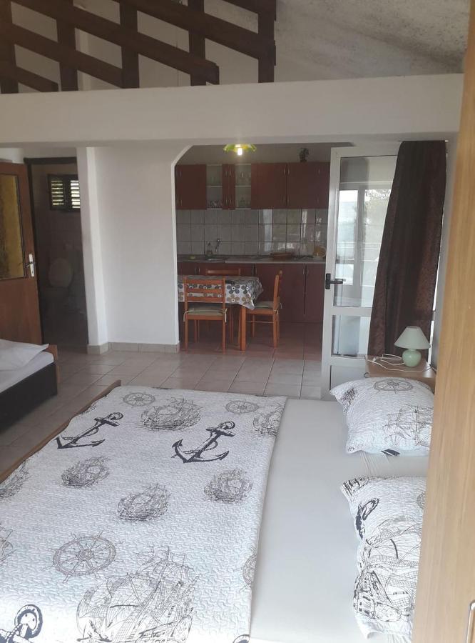 Apartments Vrsa Seline Ngoại thất bức ảnh
