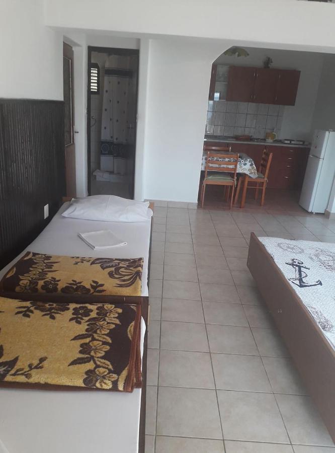 Apartments Vrsa Seline Ngoại thất bức ảnh
